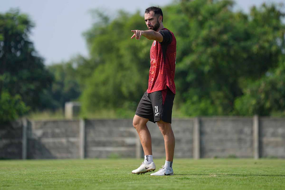 Jordi Amat Sebut Persija Jakarta Wajib Tingkatkan Performa untuk Akhiri Tren Negatif