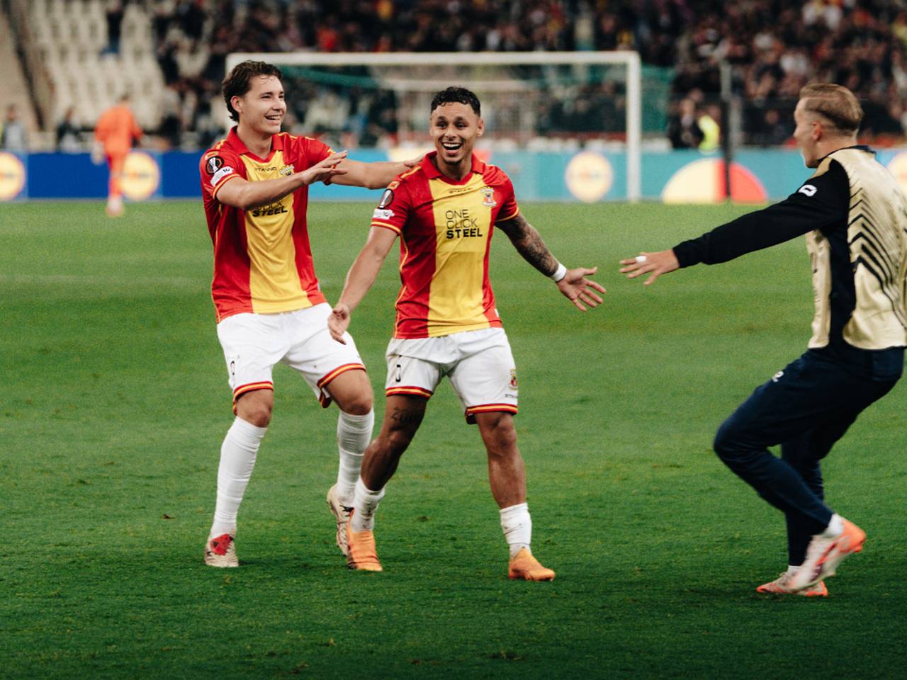 Go Ahead Eagles Bungkam Panathinaikos, Dean James Torehkan Catatan Apik