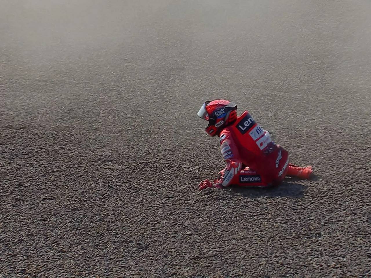 Cedera Bahu, Marc Marquez Dipastikan Absen Hingga Akhir MotoGP 2025