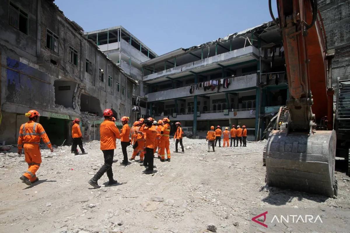 Eri Cahyadi Libatkan ITS Audit Bangunan Ponpes di Surabaya, Cek Struktur & Arsitektur