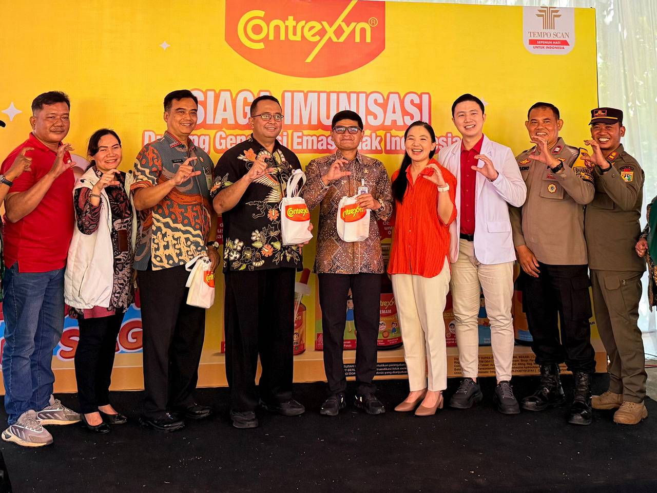 Dukung Pekan Imunisasi Nasional, Contrexyn Edukasi Orang Tua Tangani Demam Anak
