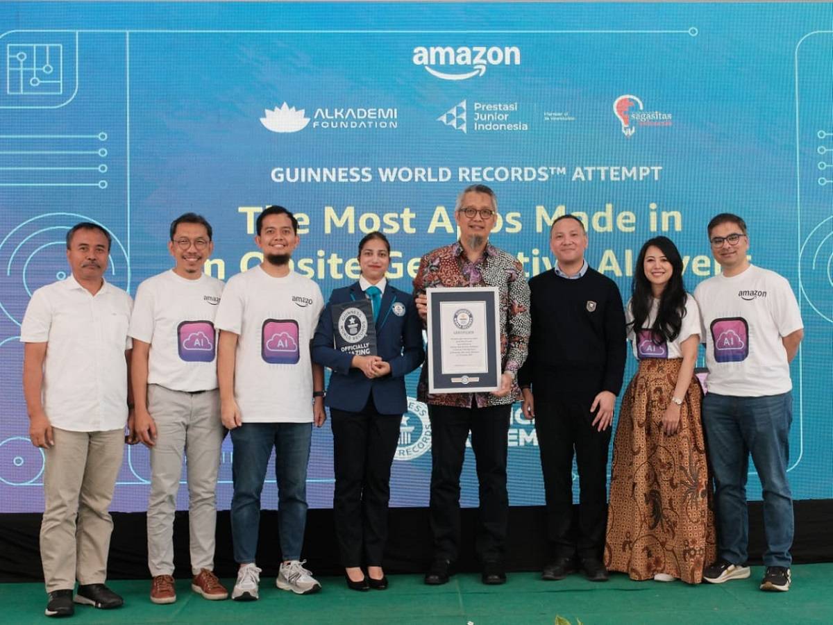 Lebih dari 10.000 Aplikasi AI Diciptakan, Amazon dan Pelajar Jabar Ukir Rekor Dunia