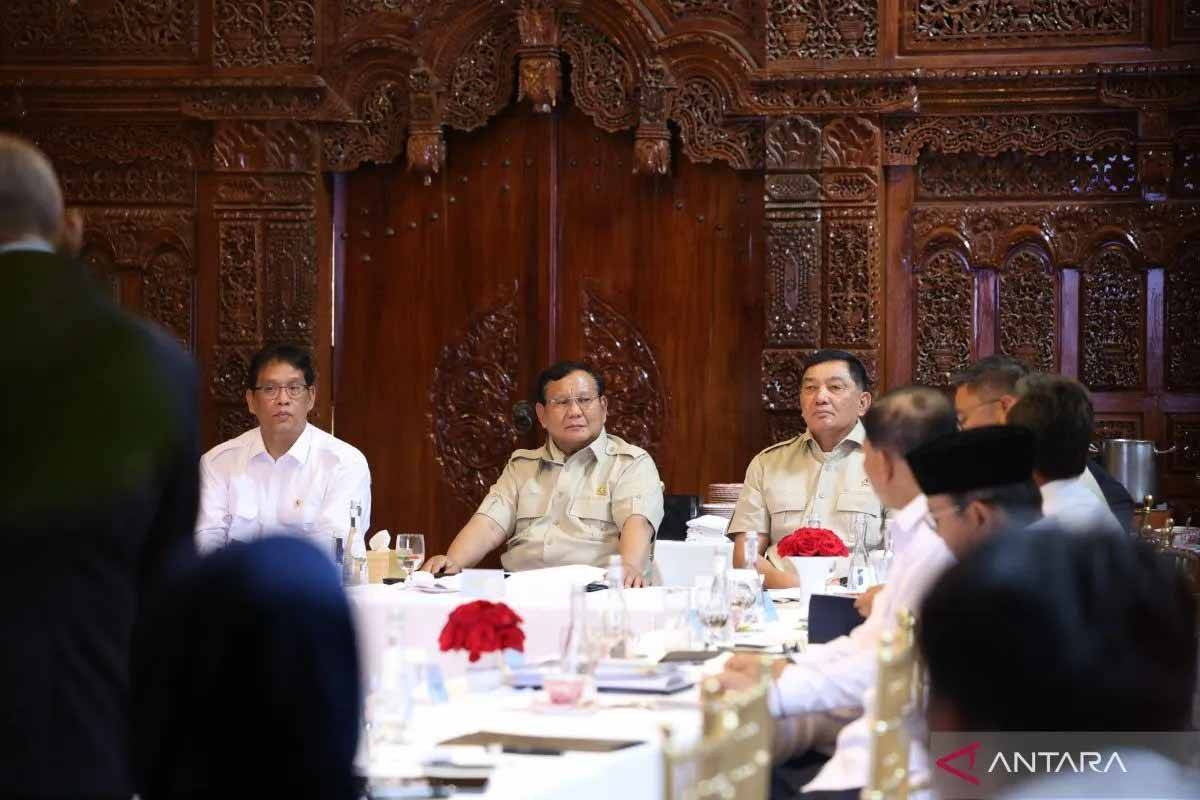 Prabowo Subianto Bicara ke Menkeu Purbaya, Penerimaan Pajak Diharap Meningkat