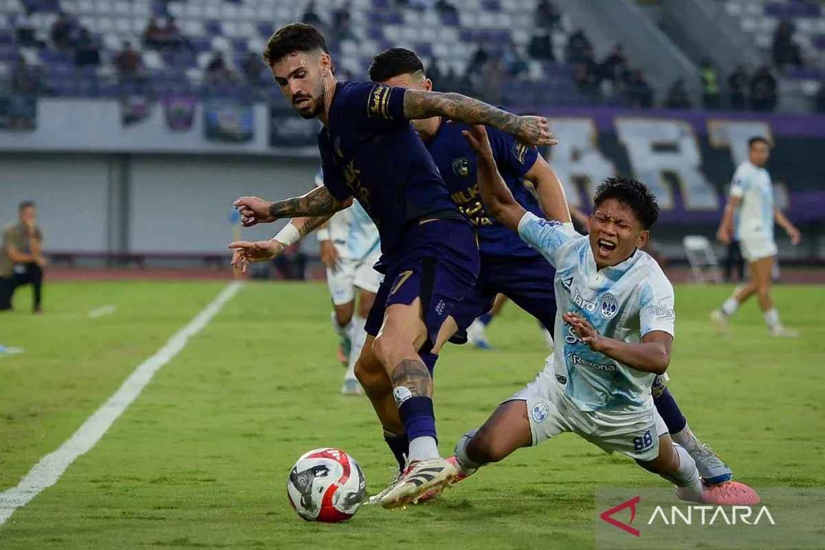 Persita Tangerang Buntuti Borneo FC, Pemain Diminta Terus Haus Kemenangan