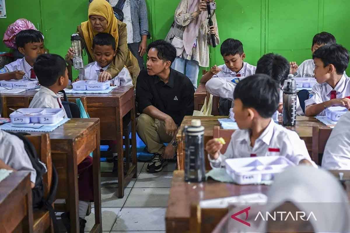 1 Tahun Jabat Wapres, Gibran Disebut Bisa Imbangi Prabowo Subianto