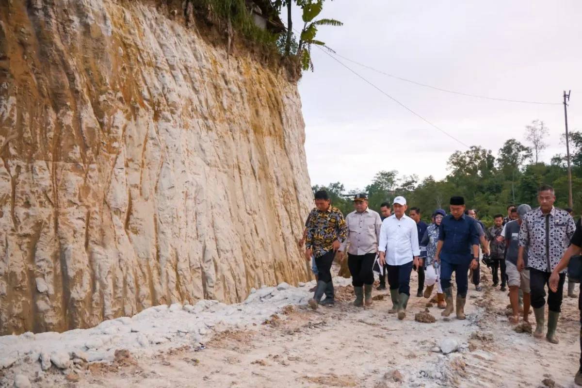 Tambang Ilegal di Banten Bakal Ditindak, Wagub: Tak Ada Izin Tak Bayar Pajak dan CSR