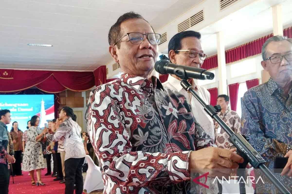 Mahfud MD Nilai Syarat Usulan Soeharto Jadi Pahlawan Terpenuhi