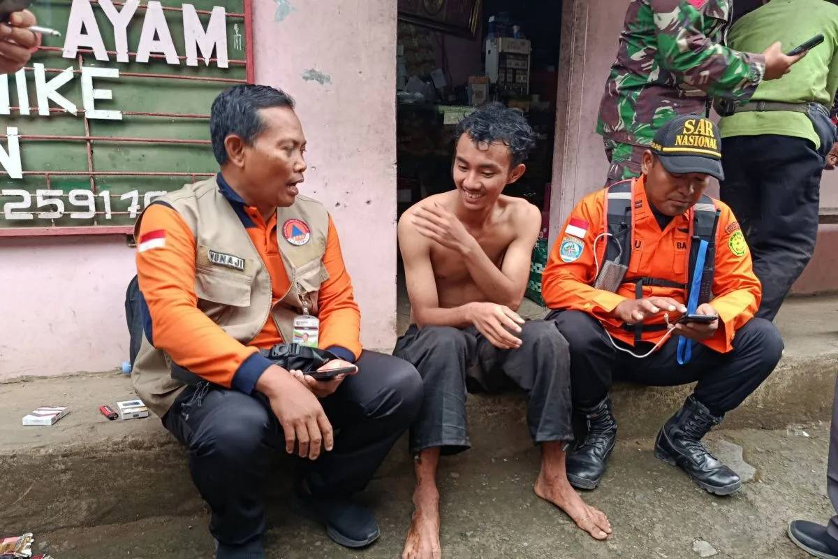 Sempat Kirim Pesan Minta Tolong, Pendaki Diselamatkan Setelah Jatuh di Jurang Muria
