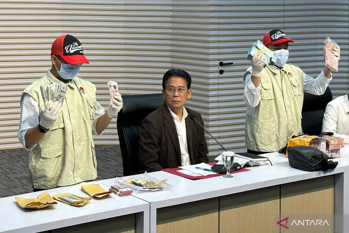 KPK Beberkan Dugaan Jatah Preman Rp2,25 Miliar untuk Gubernur Riau dari Fee Proyek