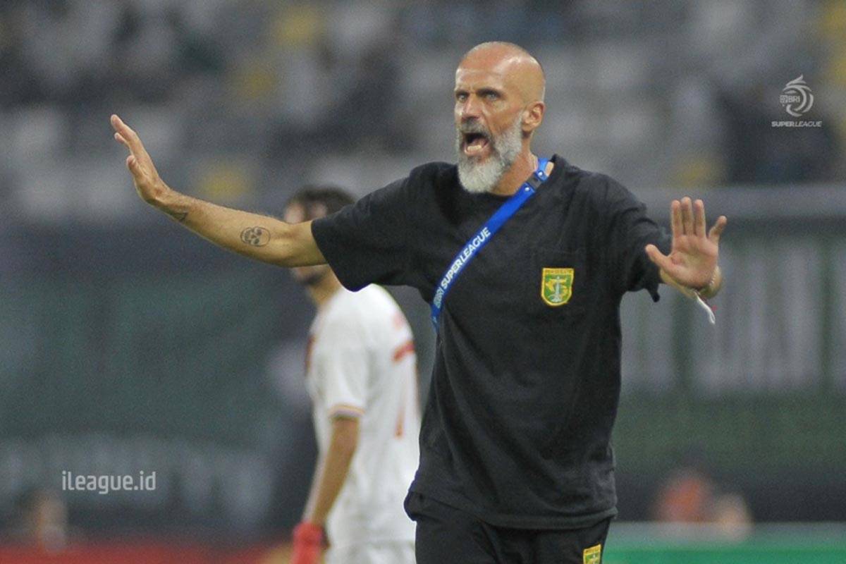 Eduardo Perez Belum Menyerah di Persebaya Surabaya, Pilih Fokus Derbi Jatim