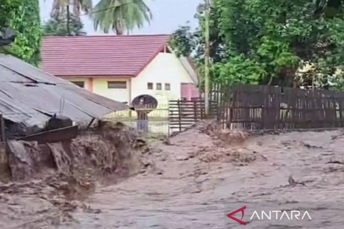Banjir dan Angin Kencang Landa 13 Desa di Bima, 2.300 Warga Terdampak