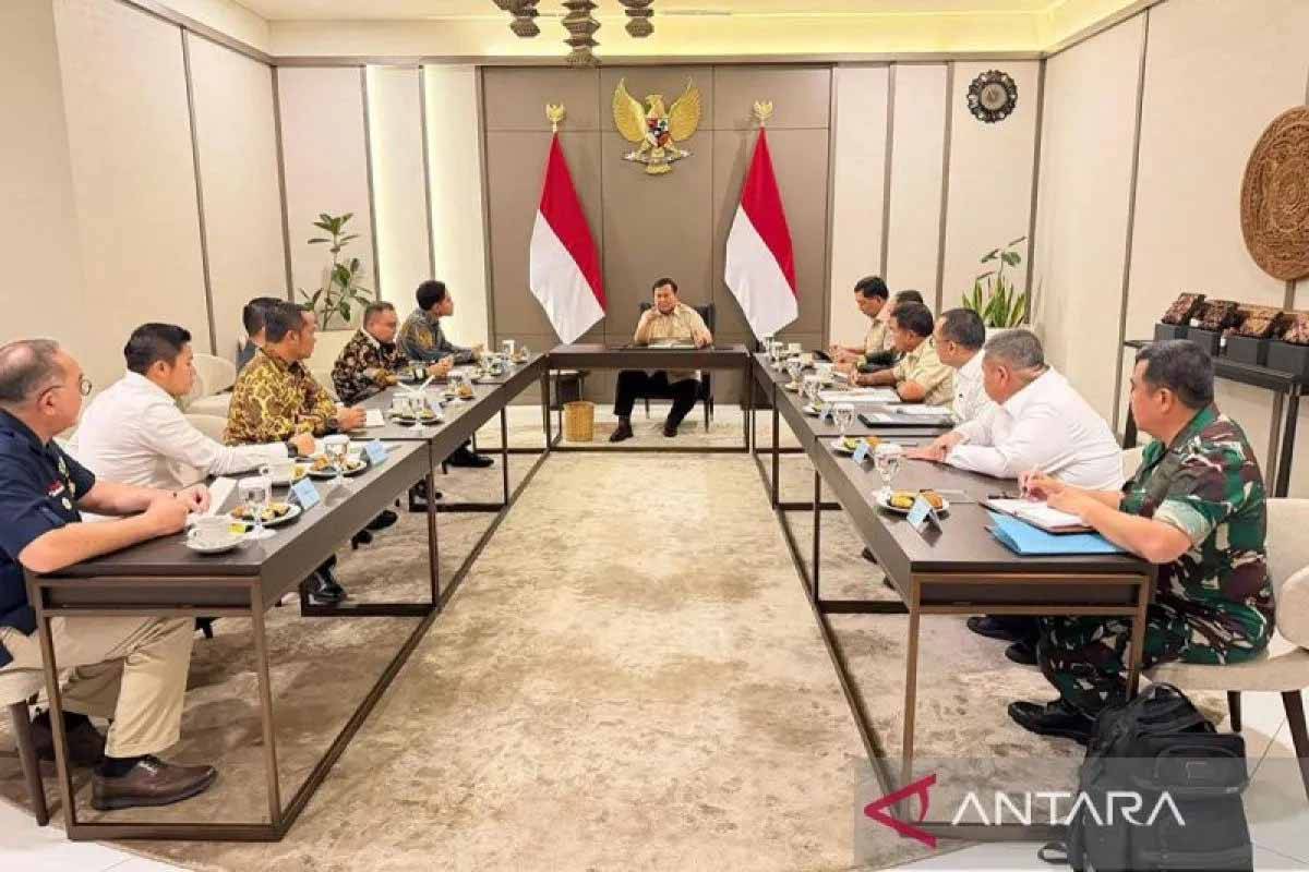 Prabowo Subianto Minta Prasetyo Hadi Cek Penyerapan Dana TKD Jelang Akhir Tahun