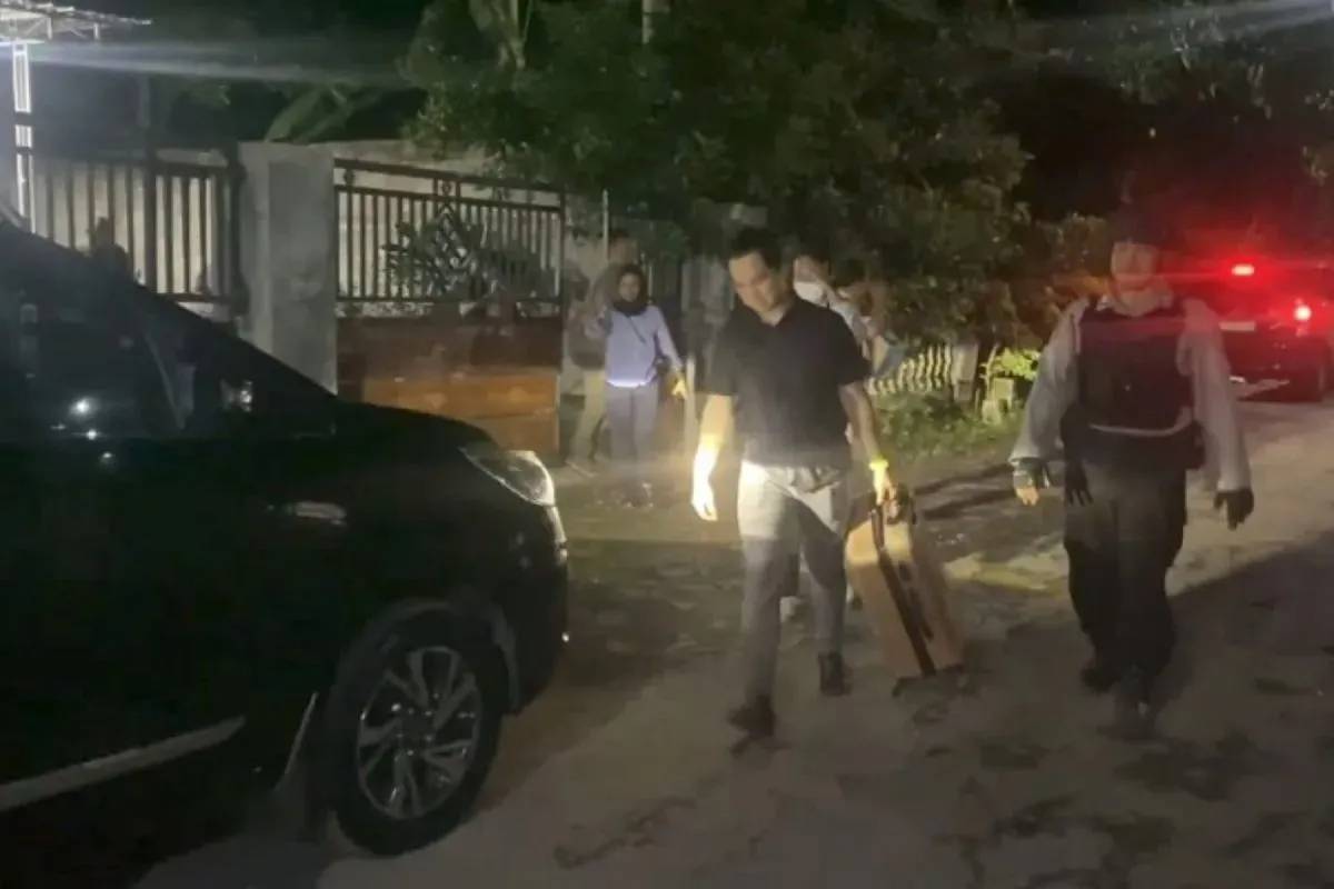 KPK Sita Mobil Mewah, Jam Tangan, dan 24 Sepeda dari Direktur RSUD Ponorogo