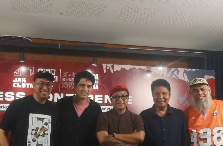 Fedi Nuril Debut Stand Up Comedy, Pandji: Luar Biasa, Pecah