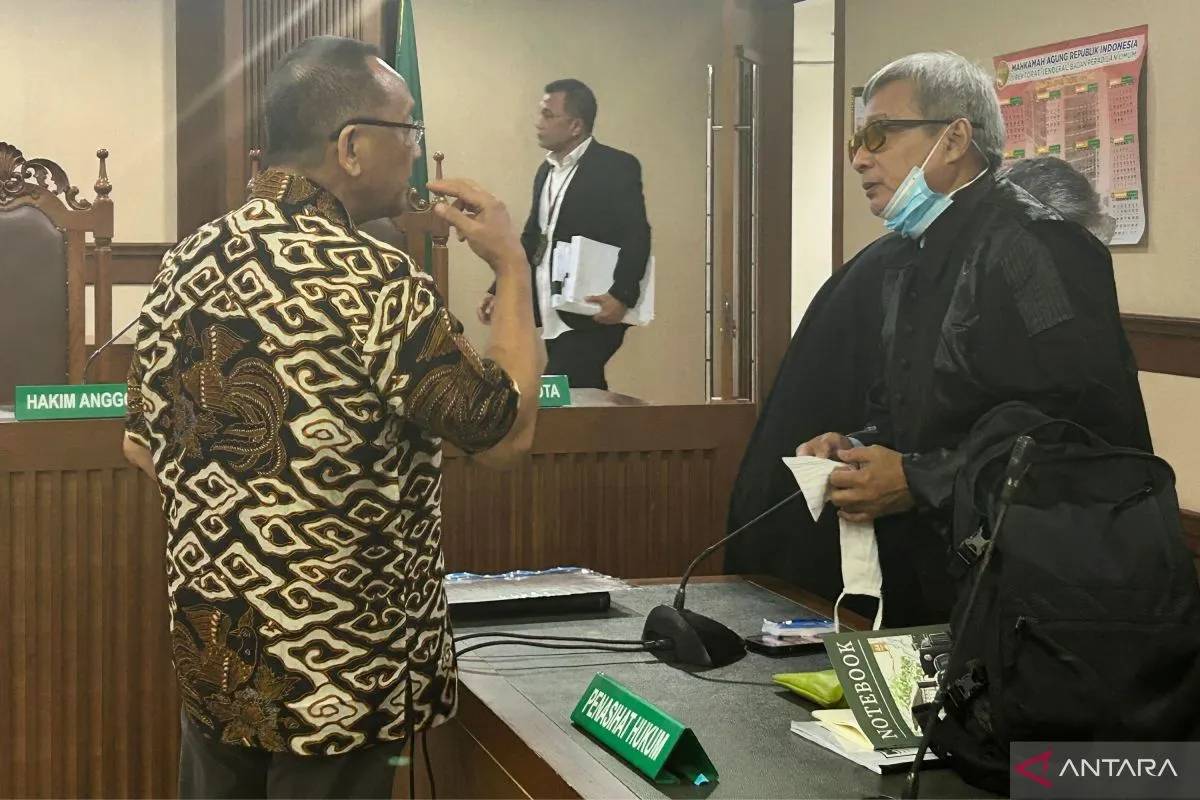 Eks Sekretaris MA Didakwa Cuci Uang Rp308 M, Modusnya Simpan Rekening Orang Lain