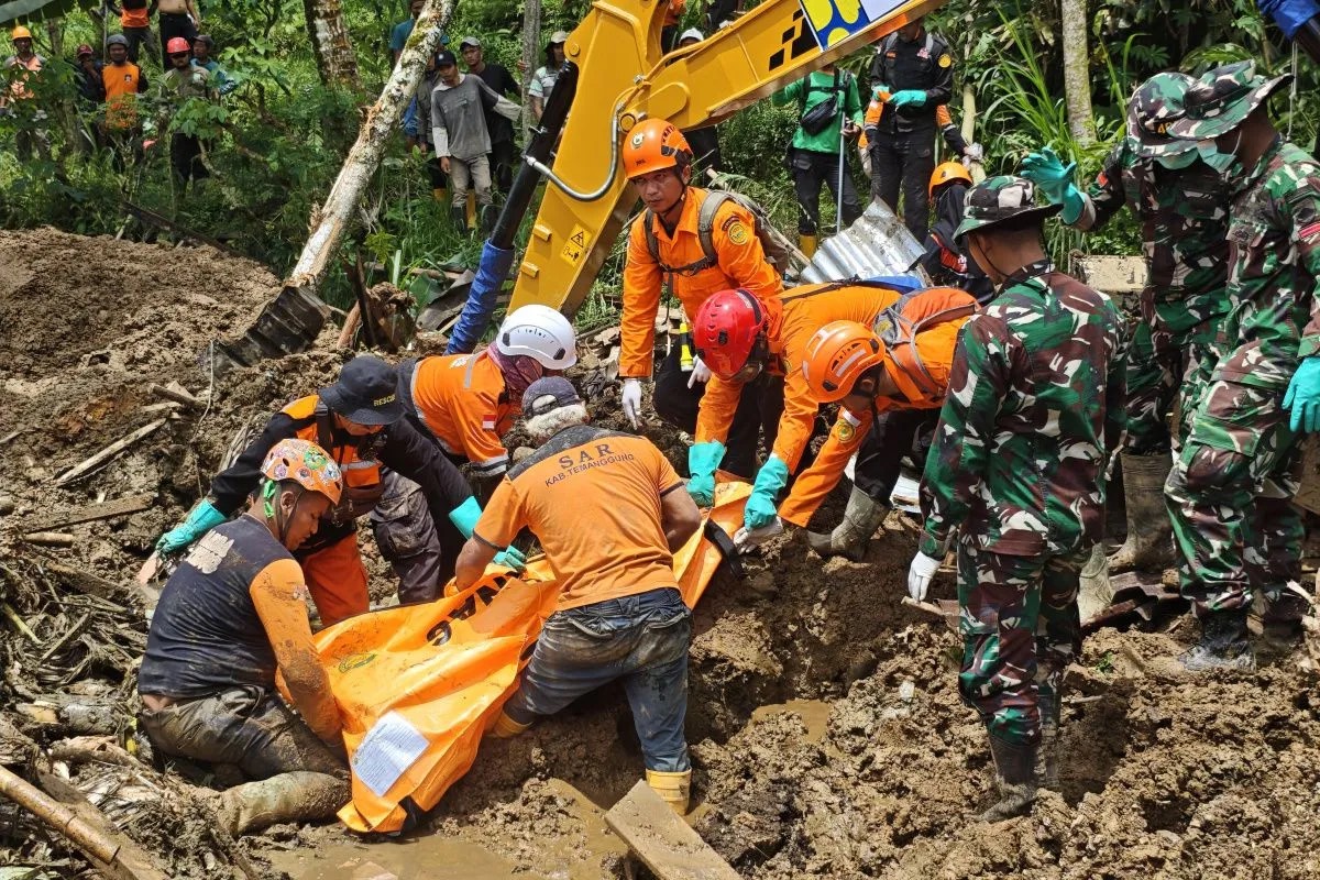 Tim SAR Gabungan Temukan Lagi 2 Korban Longsor Cilacap