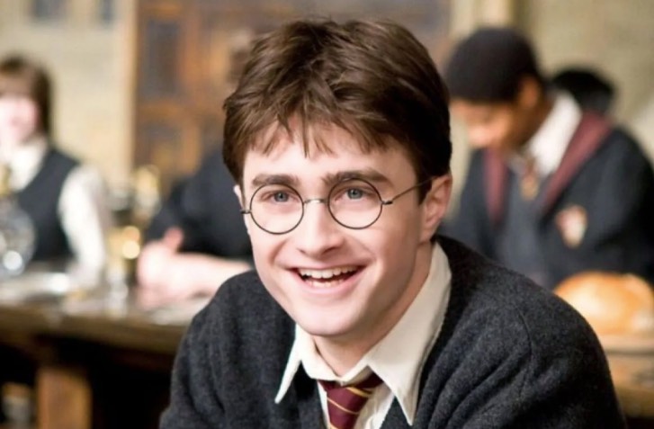 Dukung Pemeran Harry Potter, Daniel Radcliffe Kirim Surat ke Dominic McLaughlin