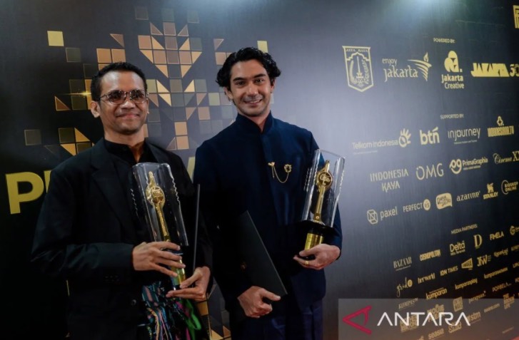 Film Pangku Menang FFI 2025, Reza Rahadian Menangis Teringat Doa Ibu