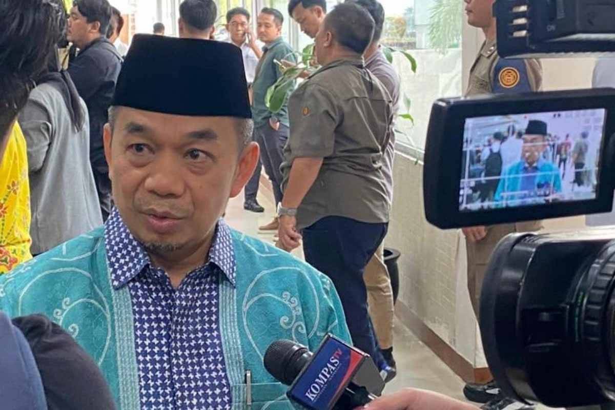 PKS Kritik Rektor IPDN Studi Banding ke Cambridge, Kunker DPR Disinggung