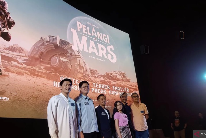 Pembuatan Film Pelangi Di Mars seperti Game Roblox