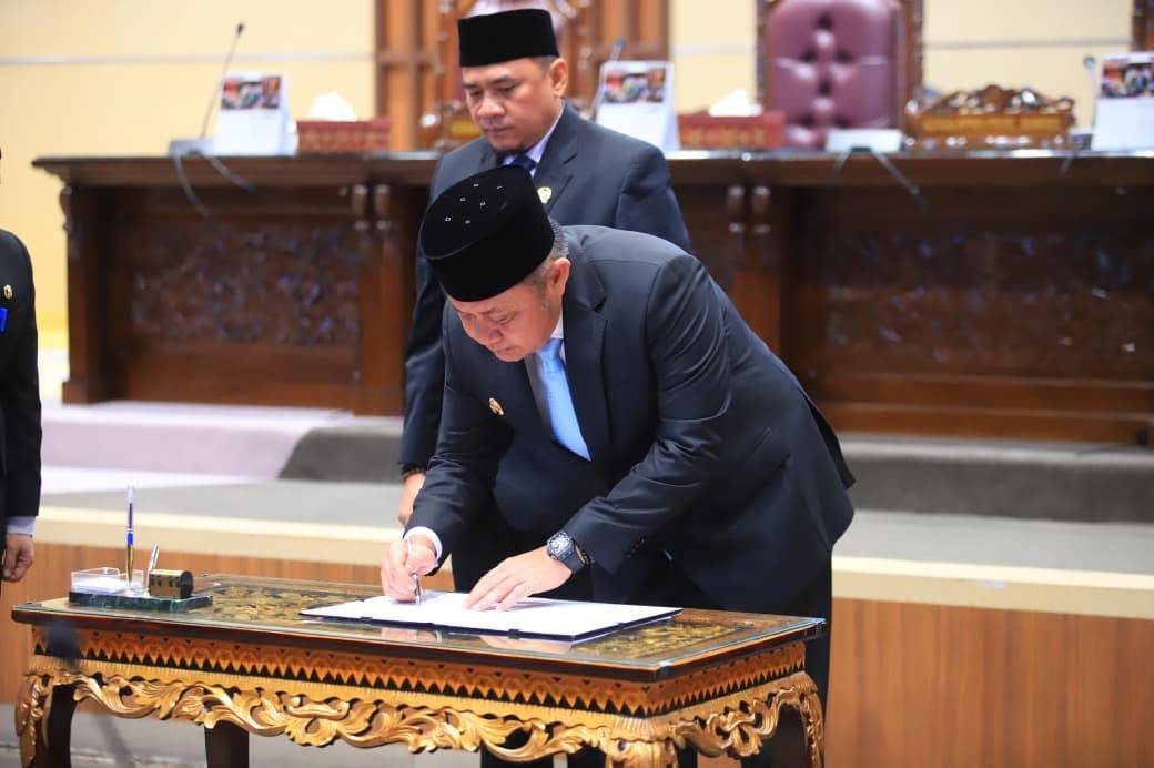 Propemperda 2026 Disahkan, Herman Deru Segera Serahkan Dokumen ke Kemendagri