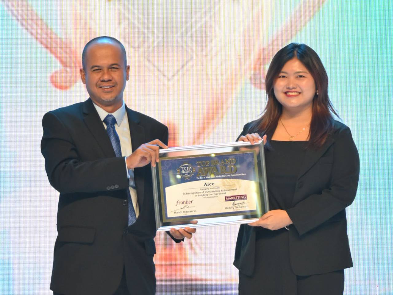 Pecah Rekor, Aice Raih 2 Penghargaan Top Brand 2025