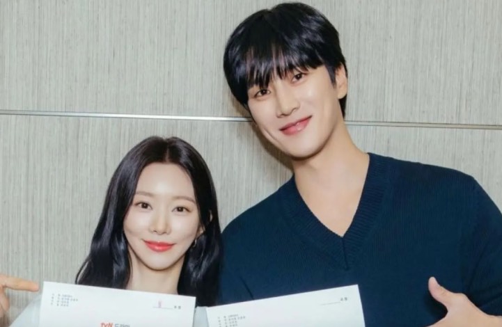 Ahn Bo Hyun dan Lee Joo Bin Bintangi Drama Korea Spring Fever, Ceritanya Penuh Tawa