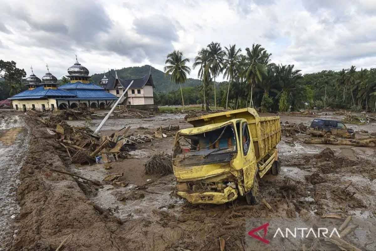 DPR RI Sebut 15 Rumah Sakit Tak Aktif Seusai Banjir di Sumatra