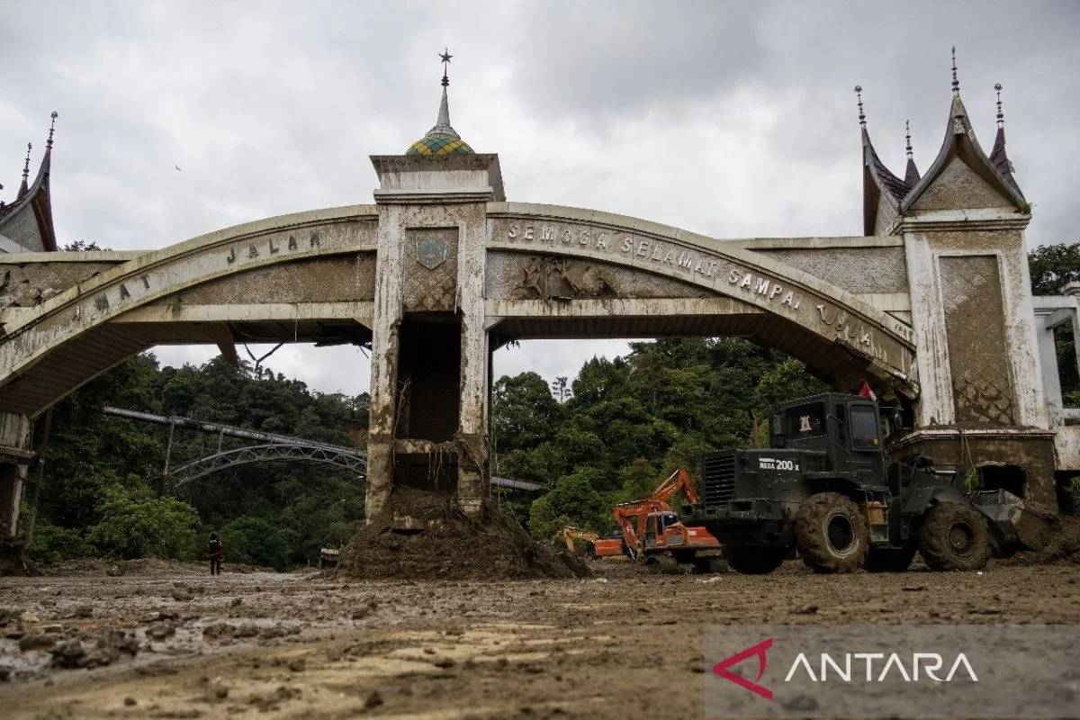 16 Jalur Provinsi di Sumbar Rusak Berat, Jalan Amblas hingga Longsor