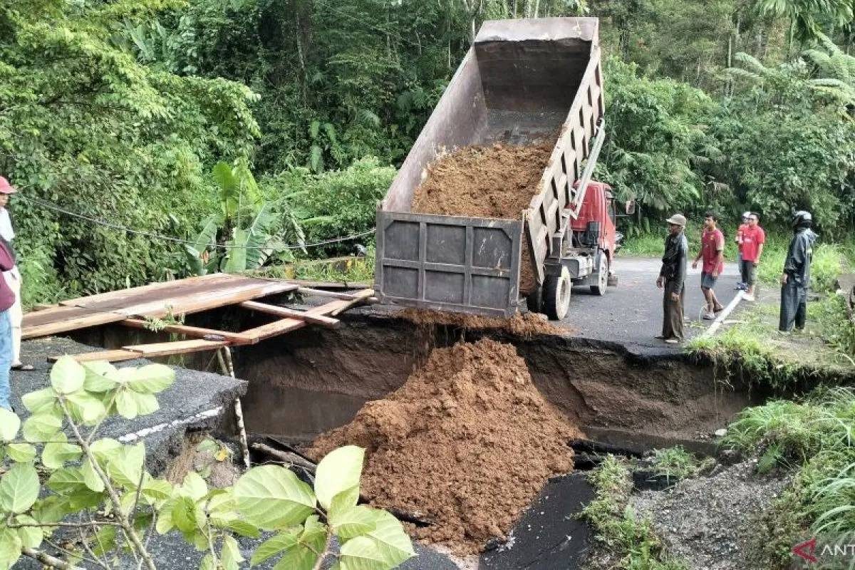 Semua Wilayah Sumbar Sudah Bisa Dijangkau, Penyaluran Bantuan Diharapkan Makin Cepat