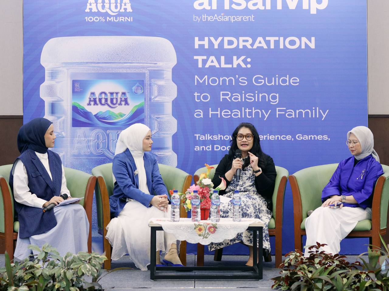 Perkuat Peran Ibu, AQUA Ajak Keluarga Biasakan Minum Air Berkualitas