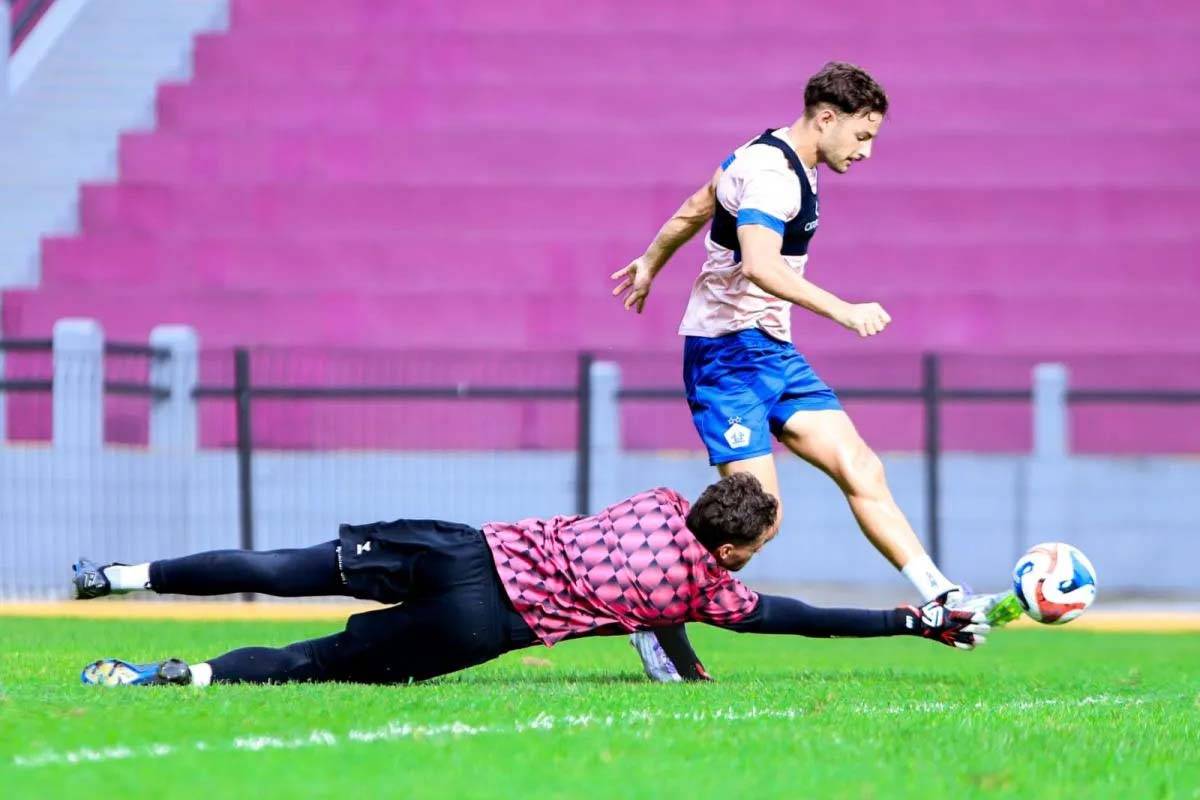 Pelatih Persik Kediri Marcos Reina Ingin Macan Putih Lebih Garang