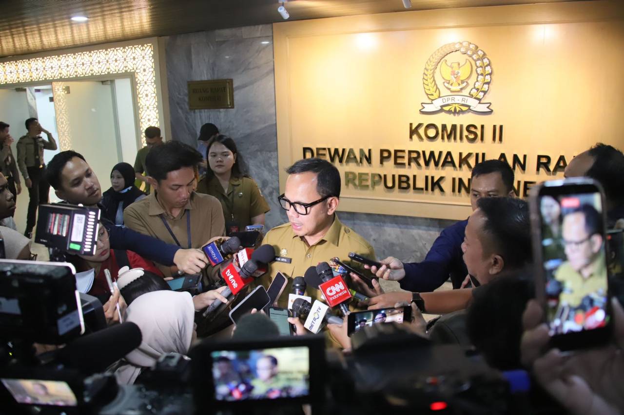 Wamendagri Bima Arya Ingatkan Kepala Daerah Tidak Tinggalkan Wilayah Saat Kondis Darurat