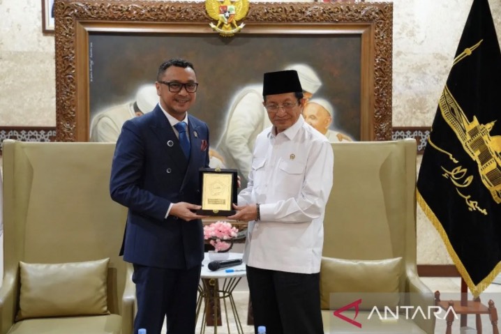 Giring Dorong Pemutaran Lagu Religi di Ruang Publik