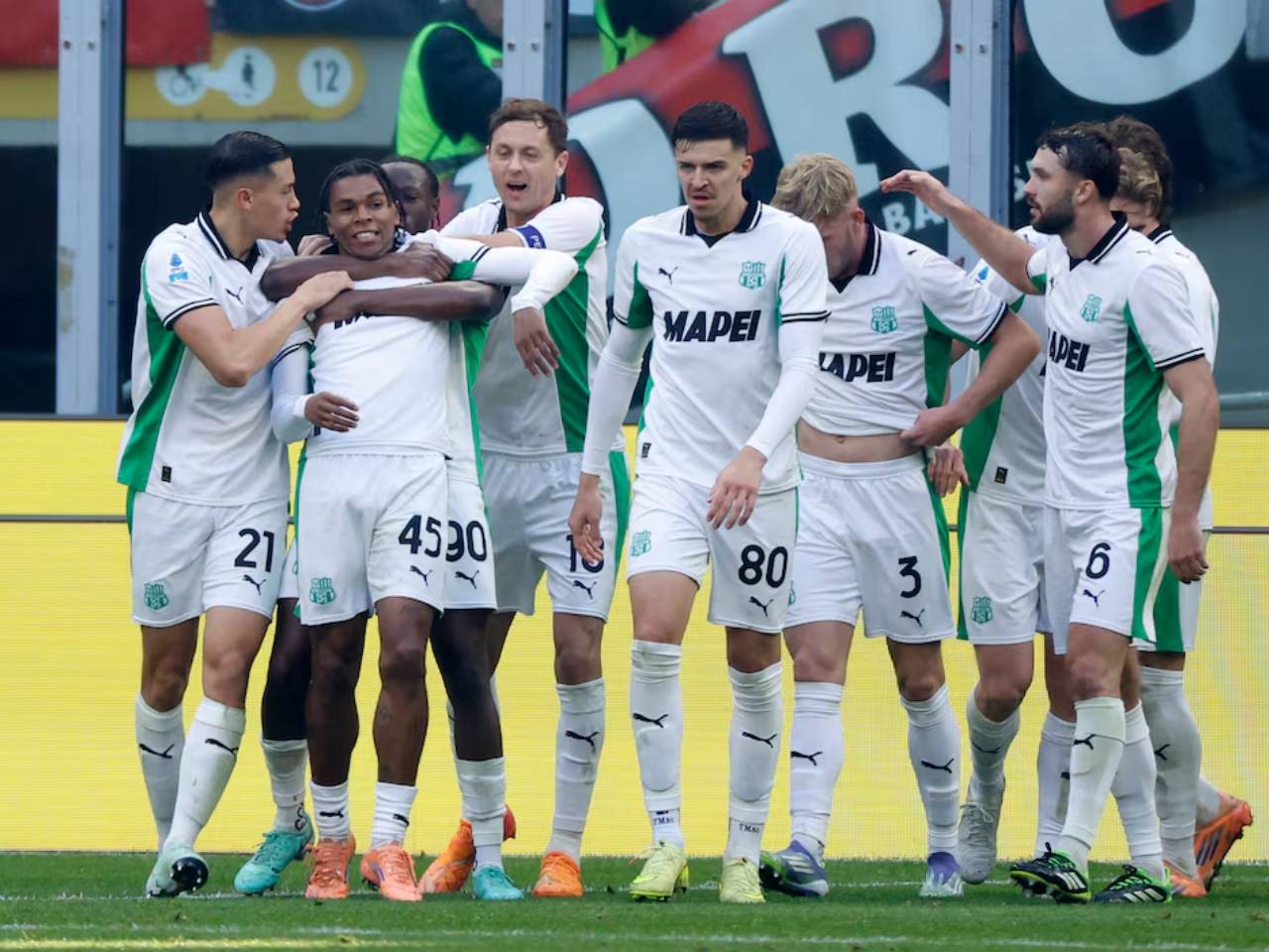 AC Milan Ditahan Sassuolo, Allegri Puji Pertahanan Jay Idzes