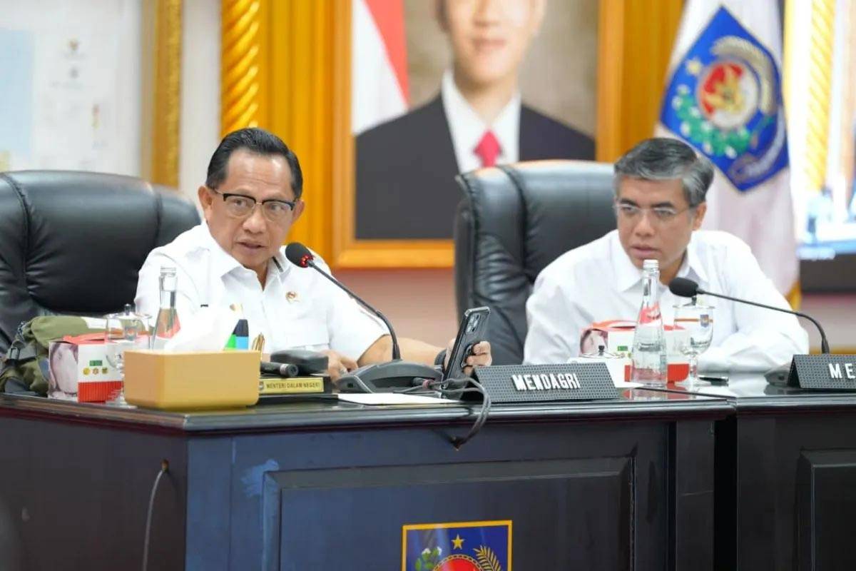 Tito Karnavian Beri Waktu 1 Pekan Penetapan Upah Minimum, Progres Dipelototi