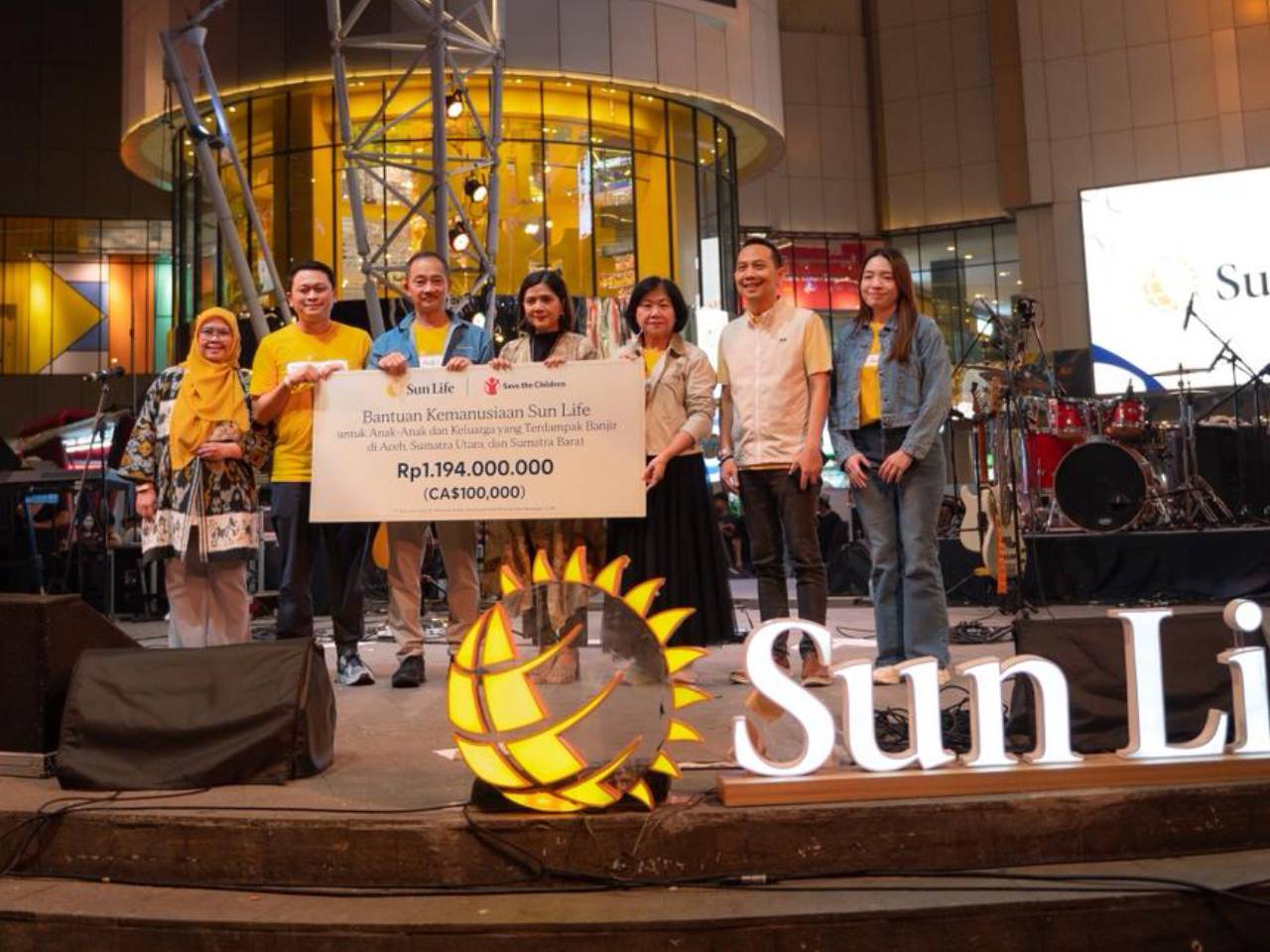Peduli Bencana di Sumatra, Sun Life Indonesia Beri Bantuan Lebih dari Rp 1 Miliar