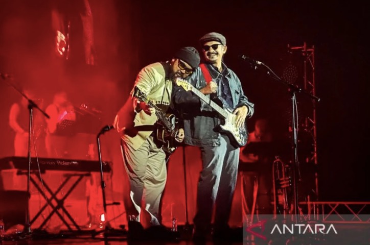 Konser Sore Hangat, Tetapi Mengharukan saat Kenang Ade Firza