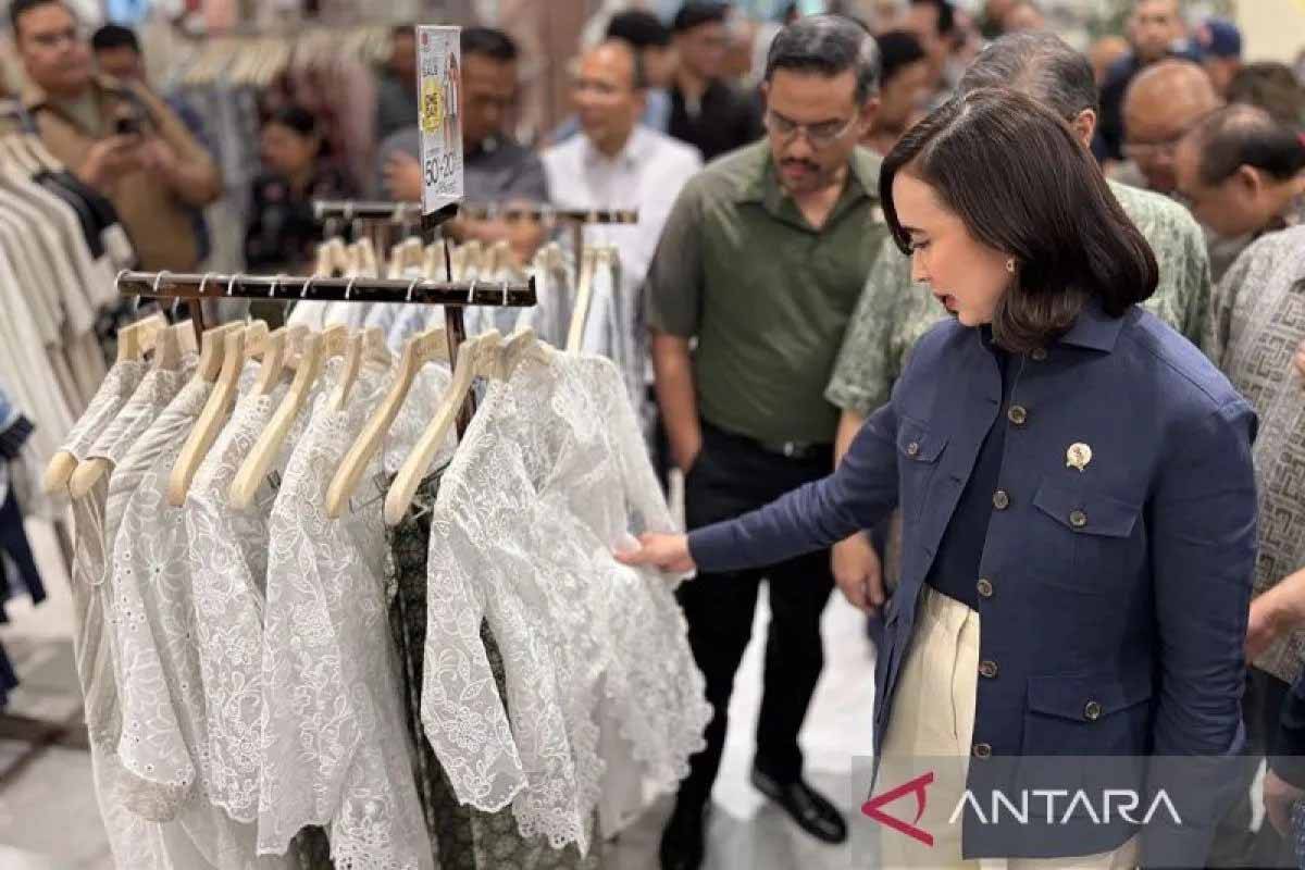 Menpar Sebut Kunjungan Bali Menurun, Wisatawan Lokal Banyak ke Yogyakarta