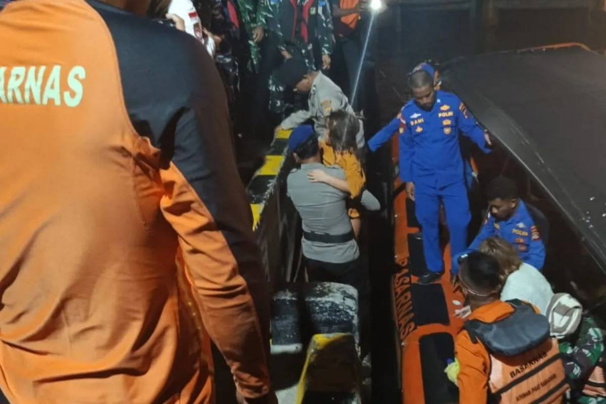 Kapal Wisata Tenggelam di Pulau Padar, 7 Korban Dievakuasi 4 Masih Dicari