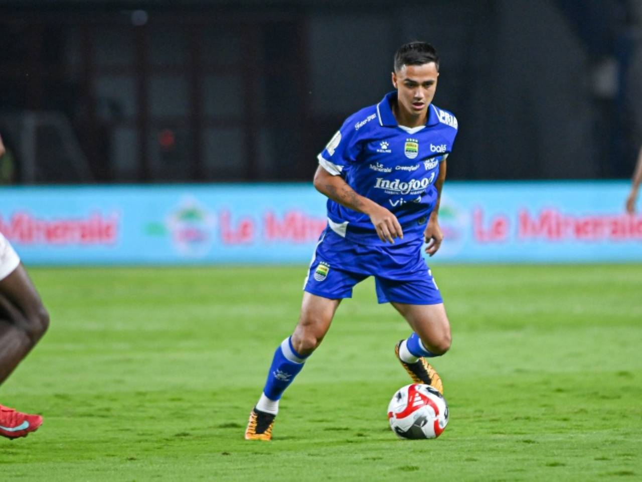 Eliano Reijnders Tangguh di Lini Tengah Persib, Hodak: Itu Normal