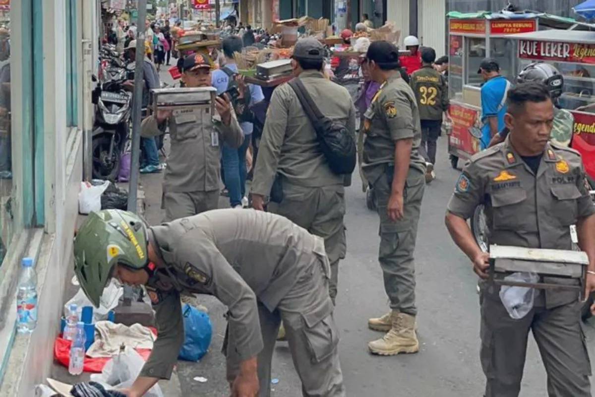 Asap Sate Picu Keluhan Wisatawan, 24 PKL Malioboro Ditertibkan