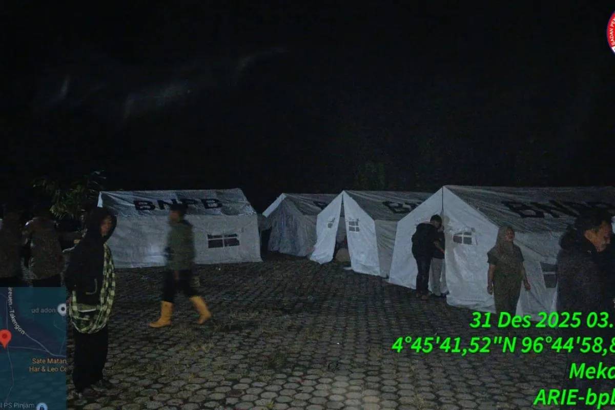 Gunung Bur Ni Telong Siaga, Ribuan Warga Dievakuasi