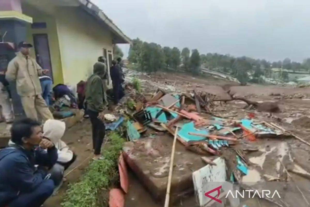 Dedi Mulyadi Usul Daerah Longsor di Cisarua, Dijadikan Hutan
