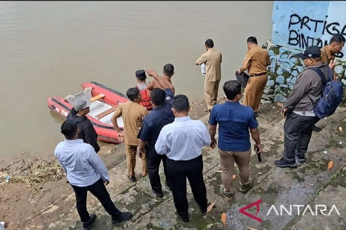 Sungai Cisadane Diduga Tercemar Seusai Kebakaran Gudang Kimia, Warga Diminta Waspada