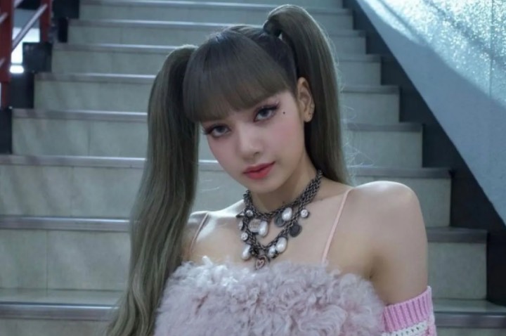Lisa Blackpink Segera Bintangi Film Komedi-Romantis, Era Baru di Dunia Akting