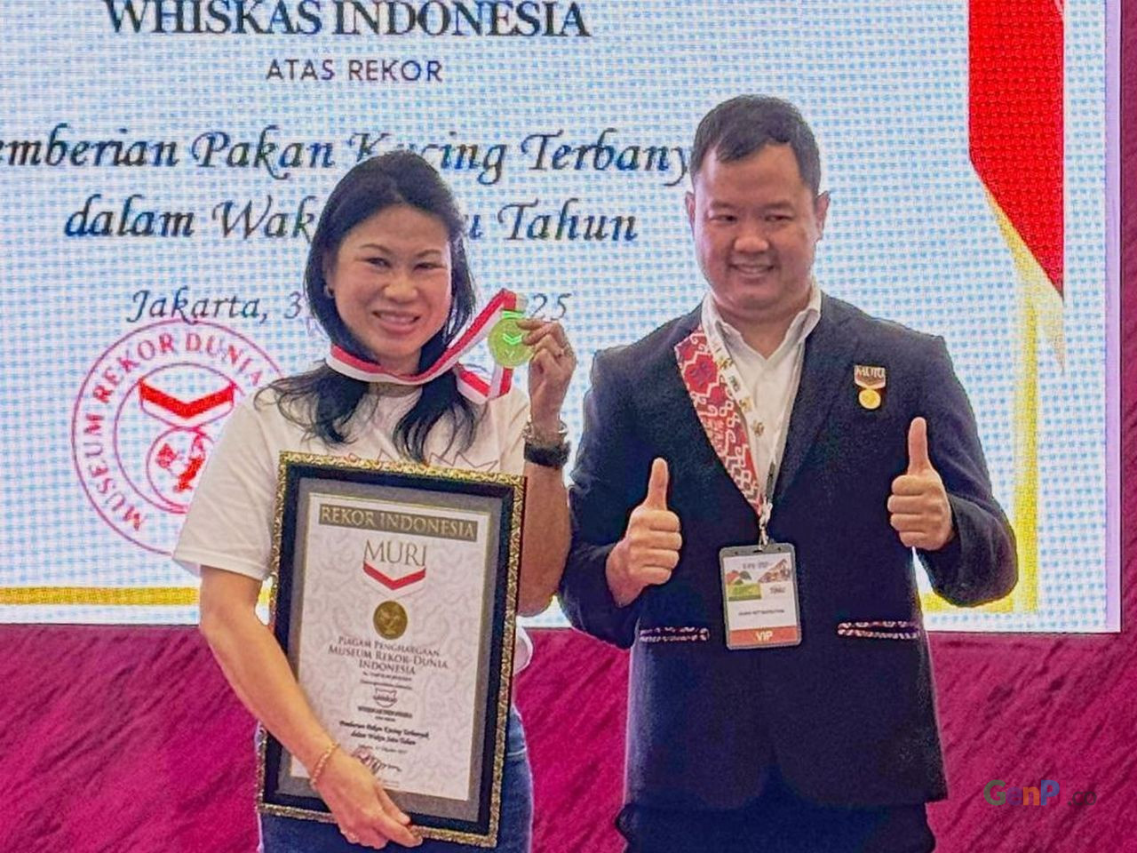 Beri 380 Ribu Porsi Makanan, Whiskas Raih Rekor MURI di IIPE 2025