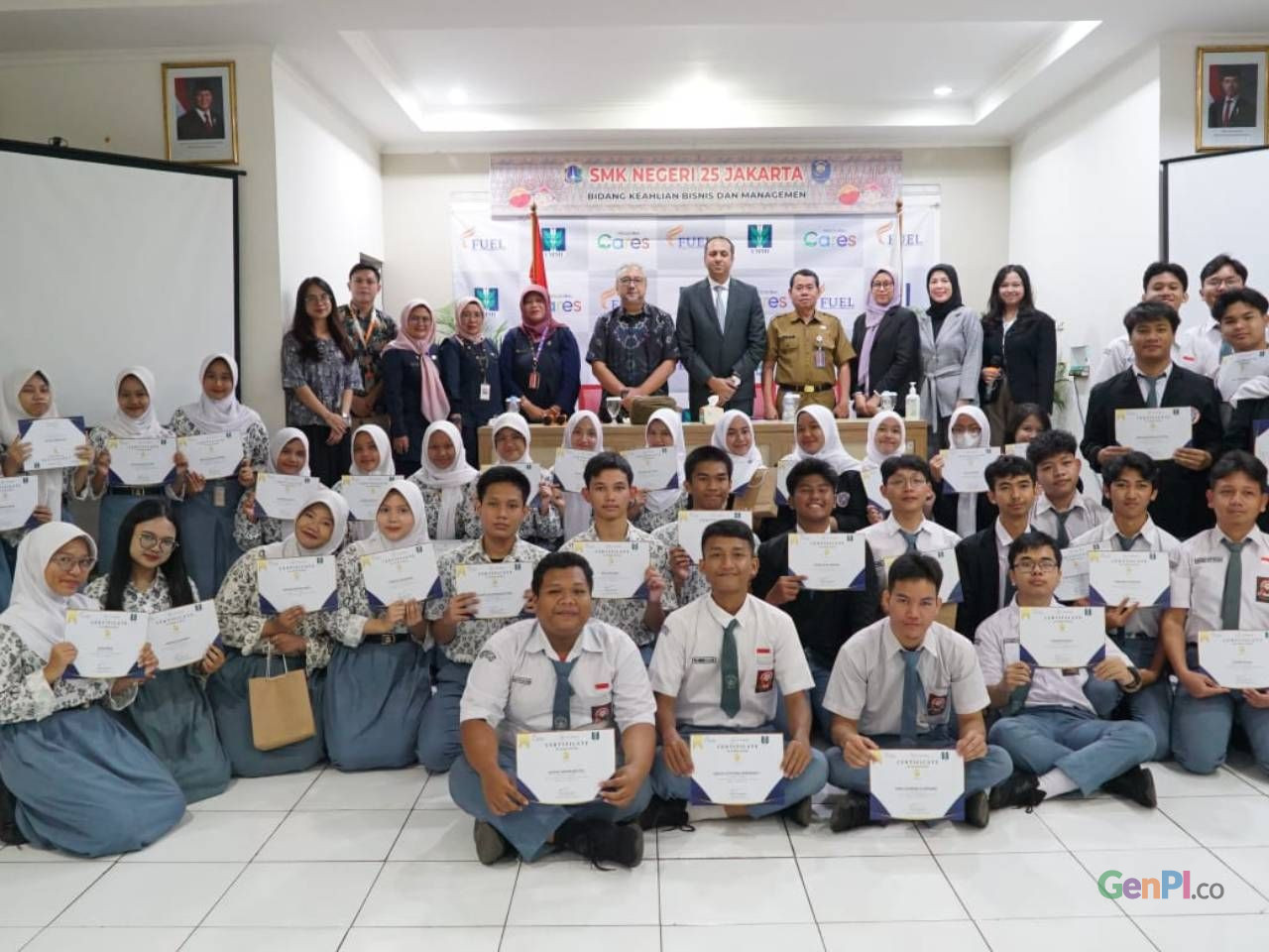 YMMI dan VFS Global Rampungkan Program Penguatan Karier Siswa SMK 2025