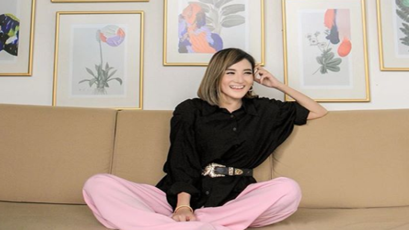 Menjanda 8 Tahun Kiki Amalia Tampilan Dan Kesibukannya Terkini Genpi Co