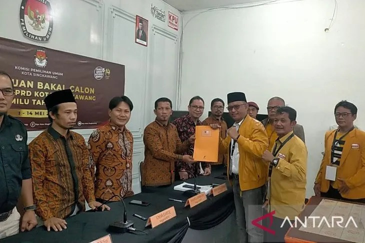 Instruksi DPP, Hanura Singkawang Parpol Pertama Daftarkan Bacaleg Ke ...